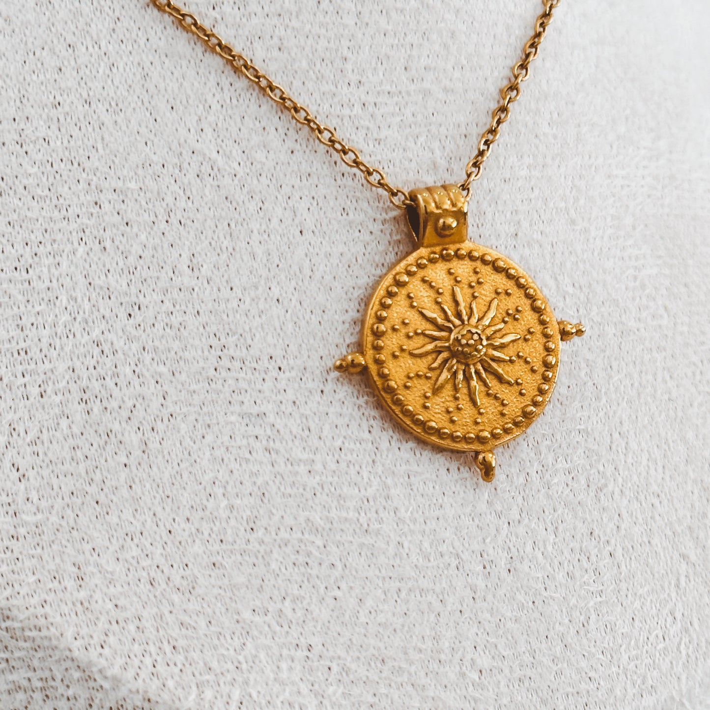 Dainty Sundial Necklace