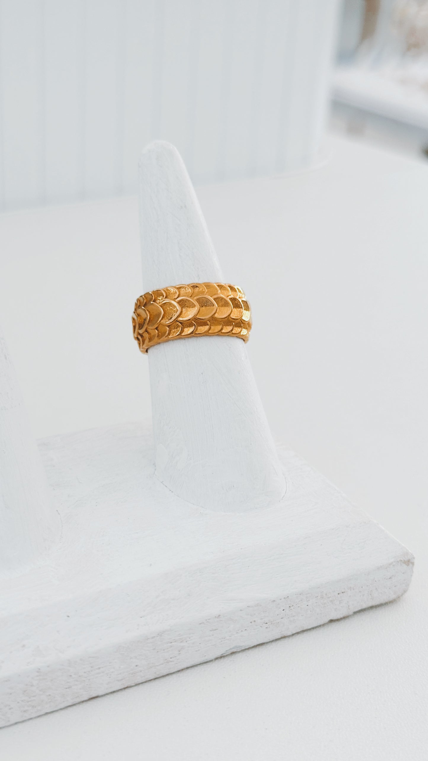 Bold Feather Ring