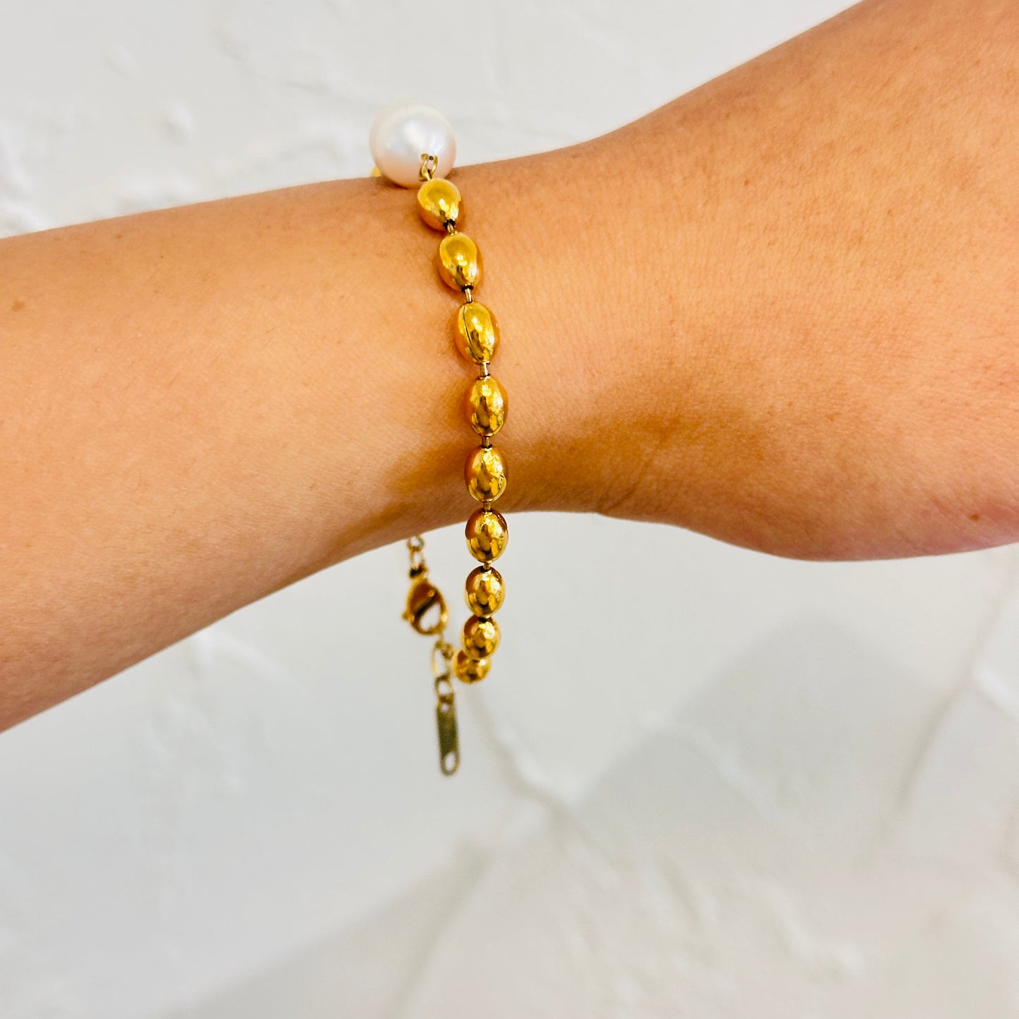 Round Beaded Pearl Bracelet