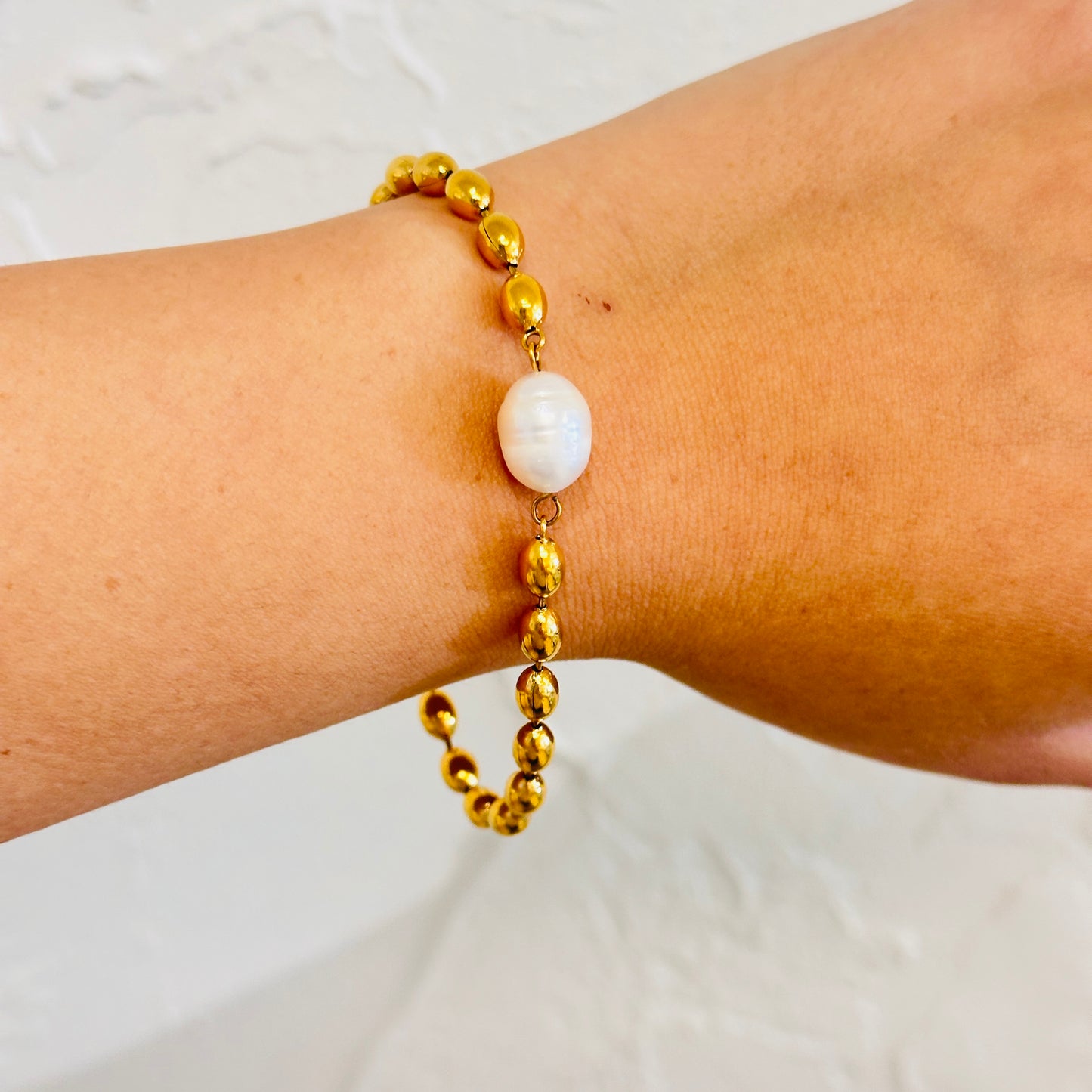 Round Beaded Pearl Bracelet