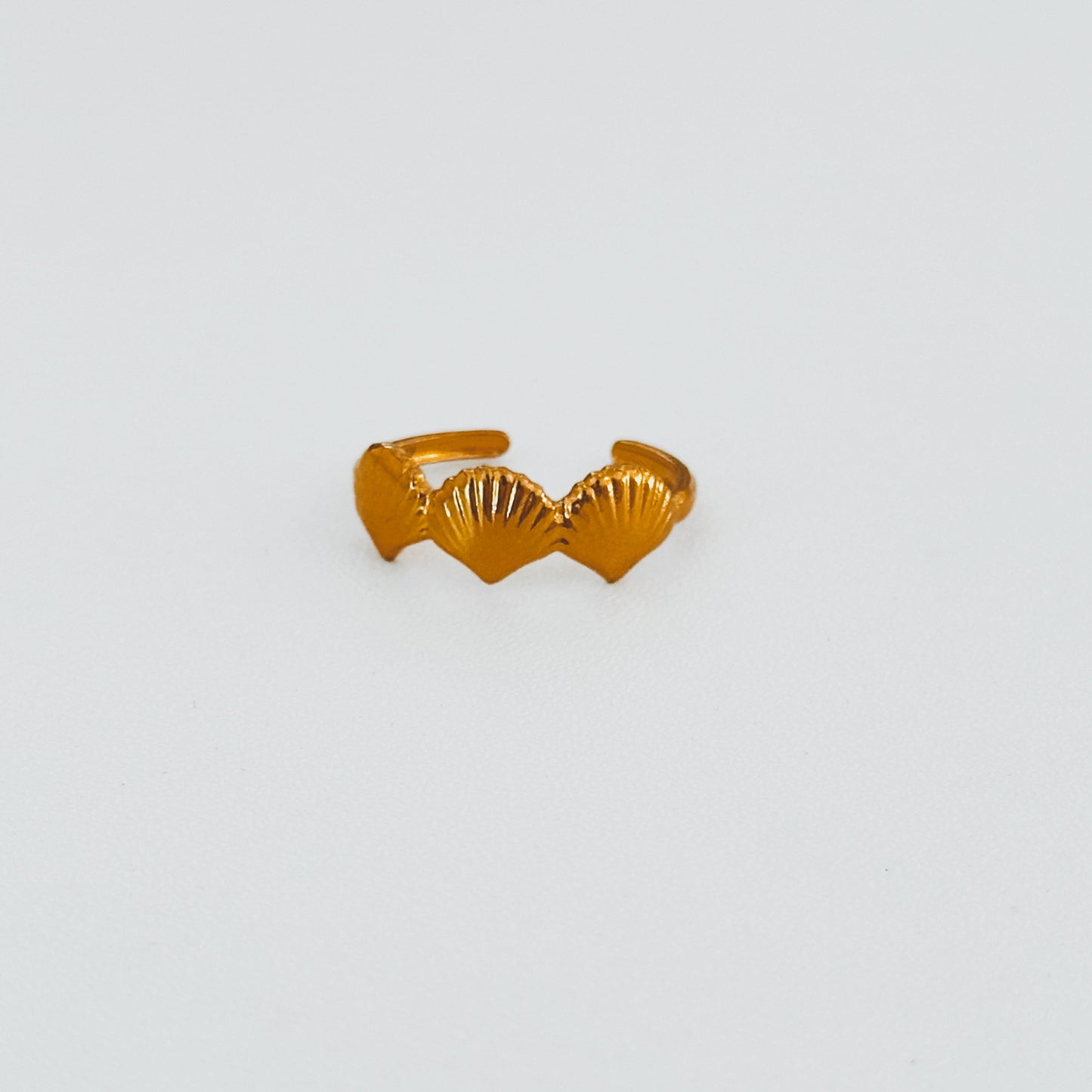 Dainty Shell Ring