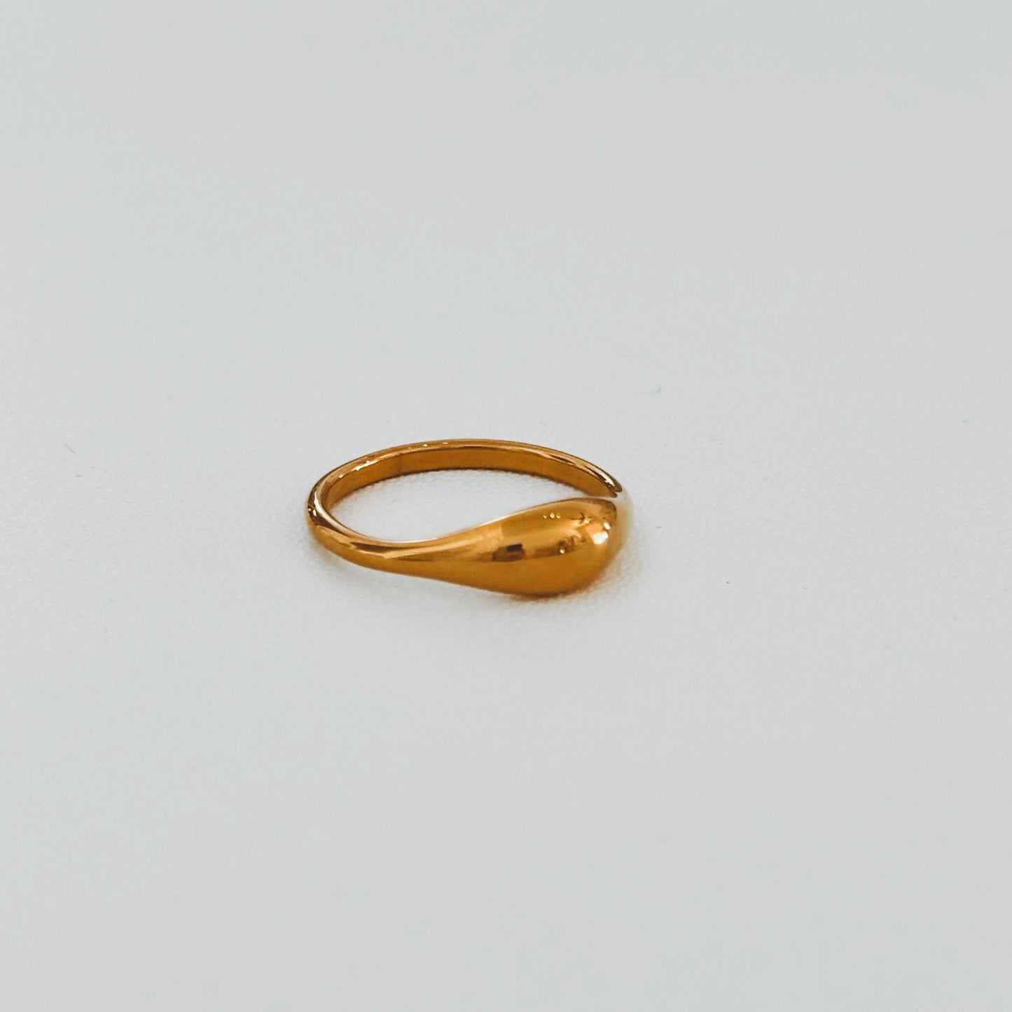 Round Signet Ring