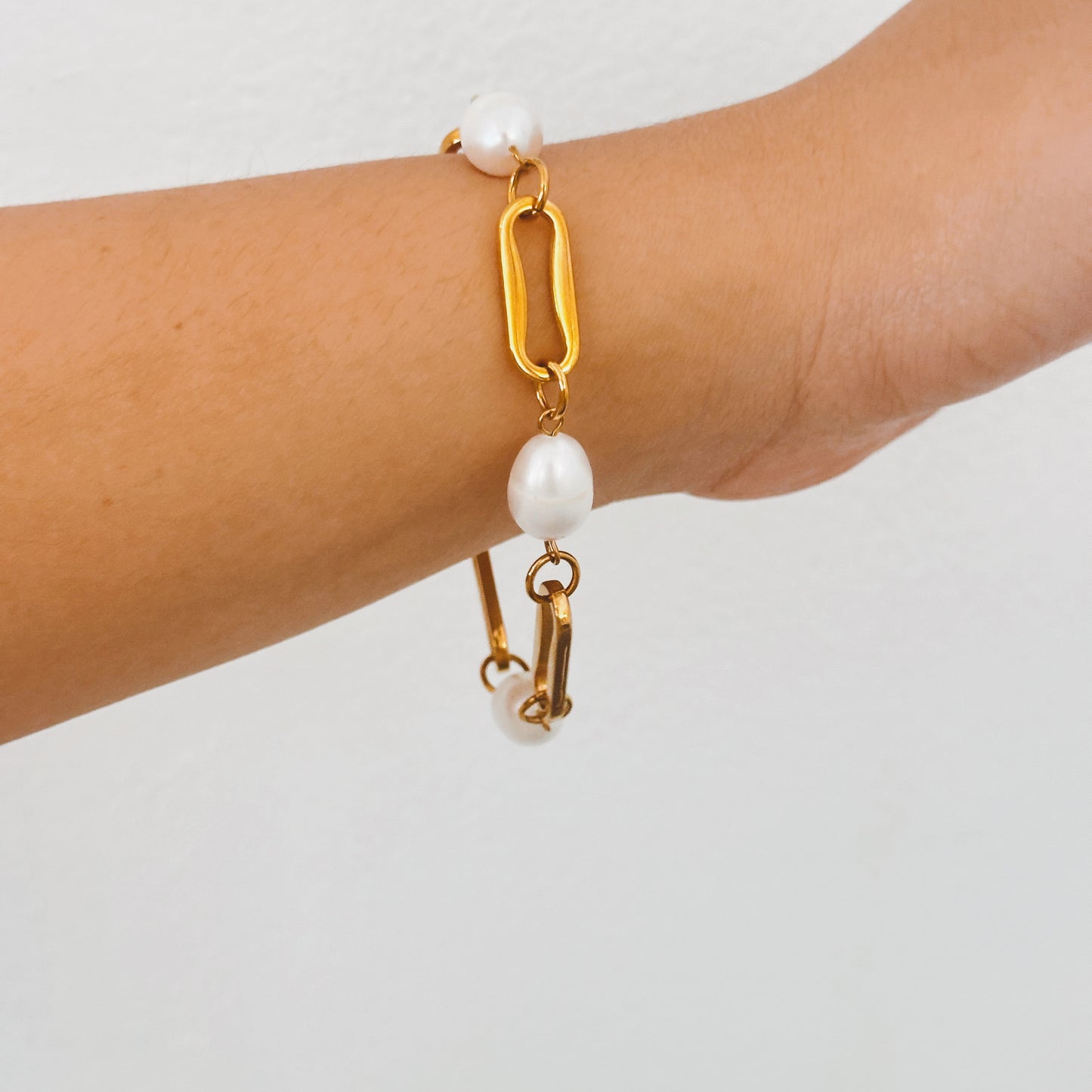 Bold Pearl Chain Bracelet