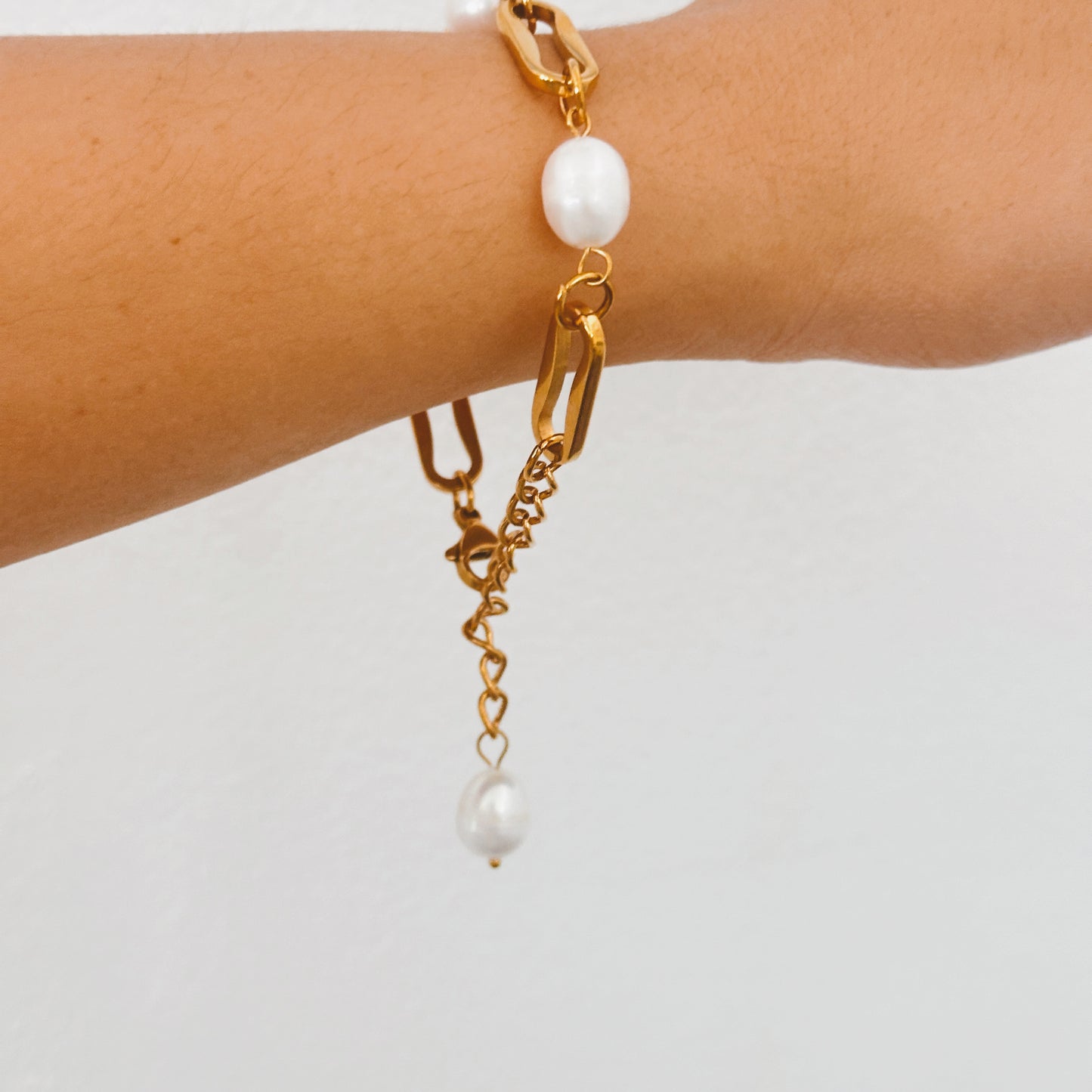 Bold Pearl Chain Bracelet