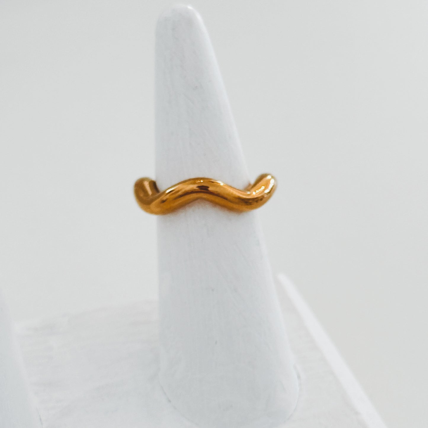 Bold Wavy Ring