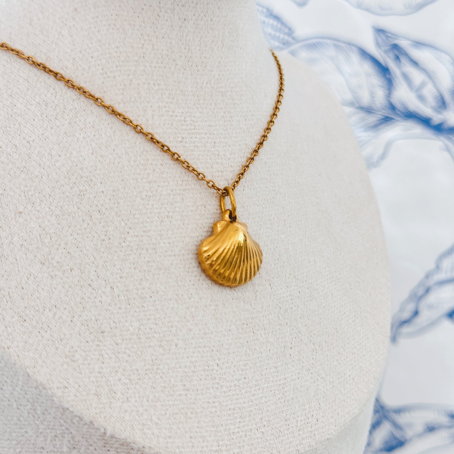 Shell Charm Necklace