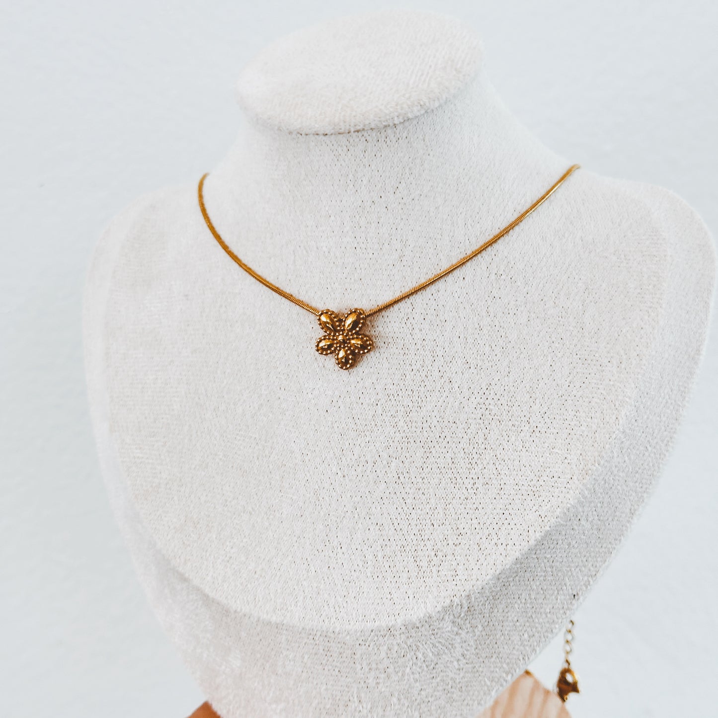 Floral Snake Chain Necklace