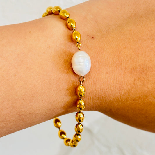 Round Beaded Pearl Bracelet