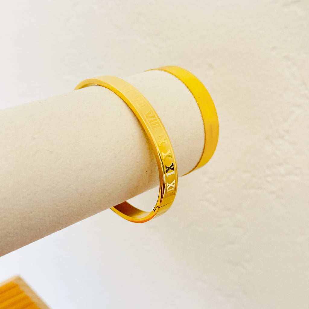 Roman Cuff