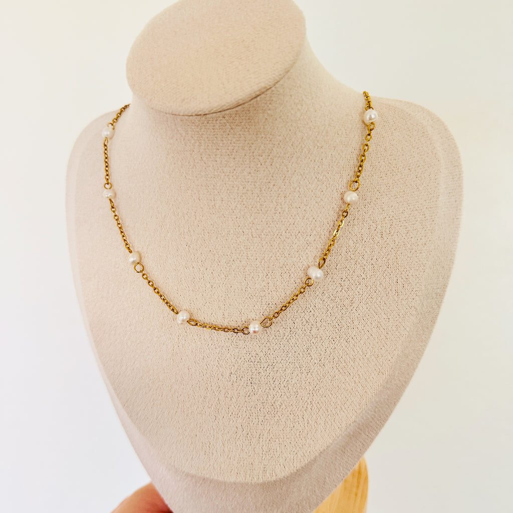 Bia Necklace