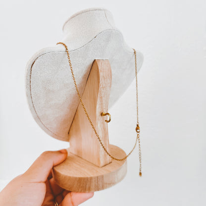 Dainty Floral Necklace