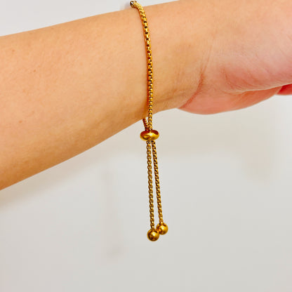 Adjustable + Dainty Pearl Bracelet
