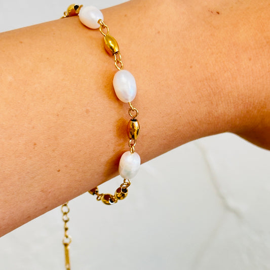 Pearl + Oval Beaded Bracelet