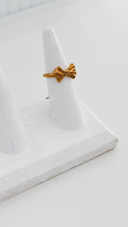 Dainty Bow Ring