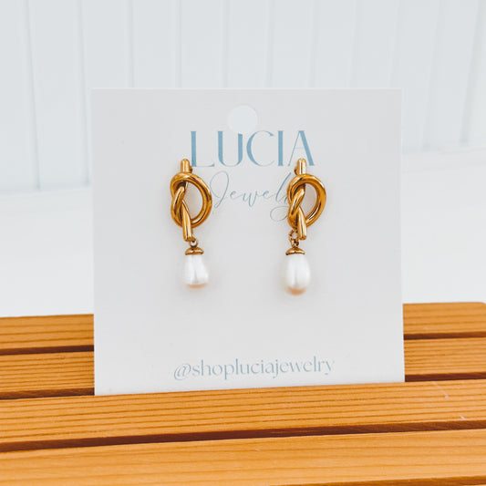 Knotted Pearl Studs