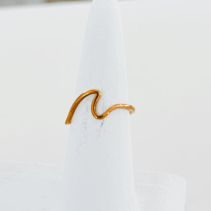 Dainty Wave Ring