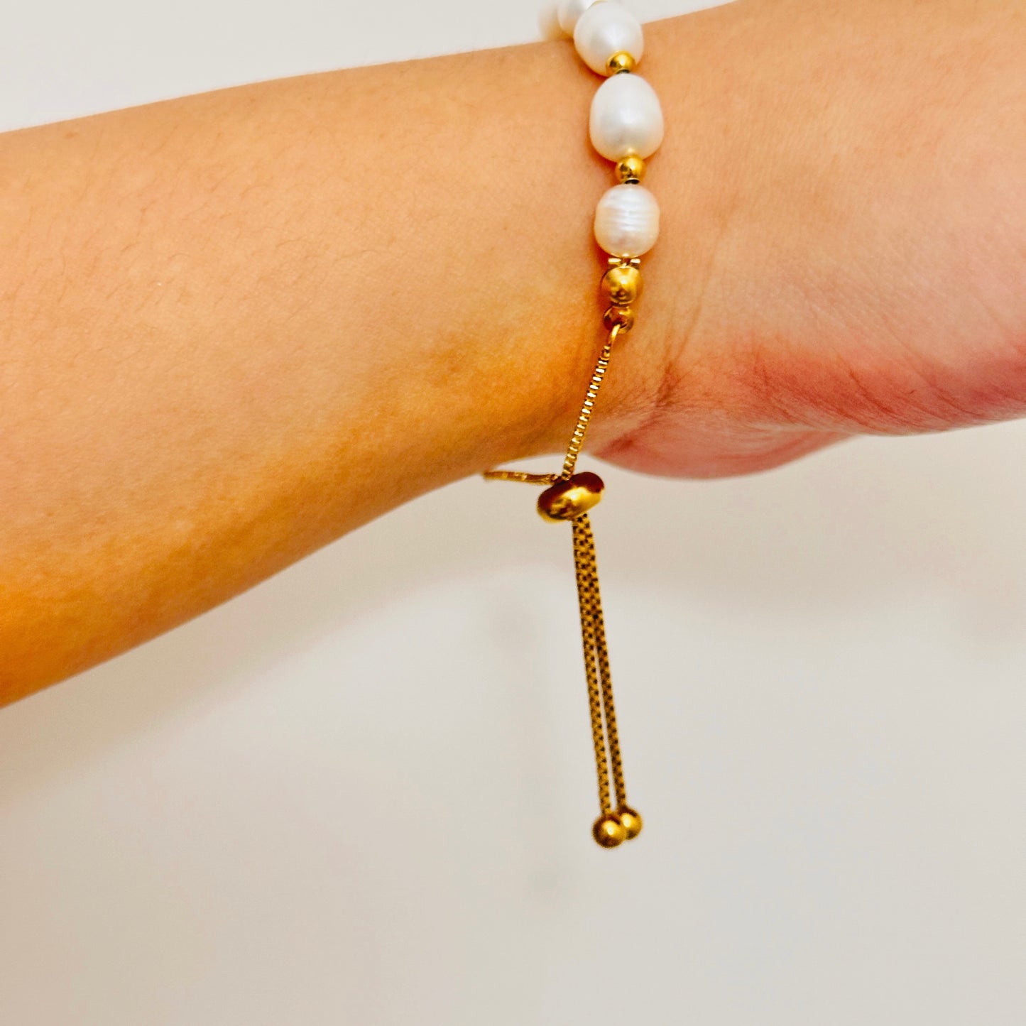Adjustable Pearl Bracelet