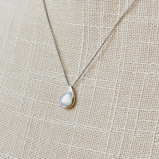 Mother of Pearl + Dew Drop Necklace