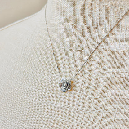 Dainty Rose Necklace
