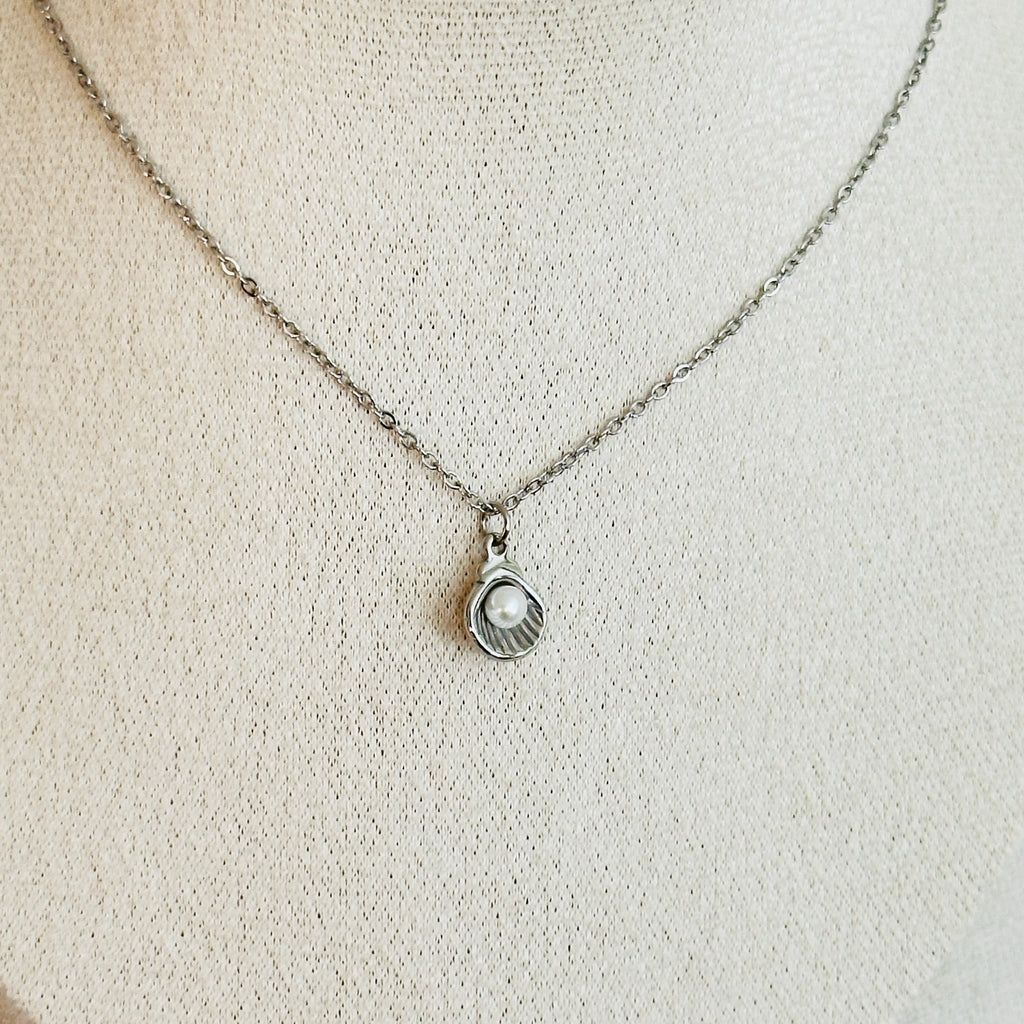 Shelly Necklace