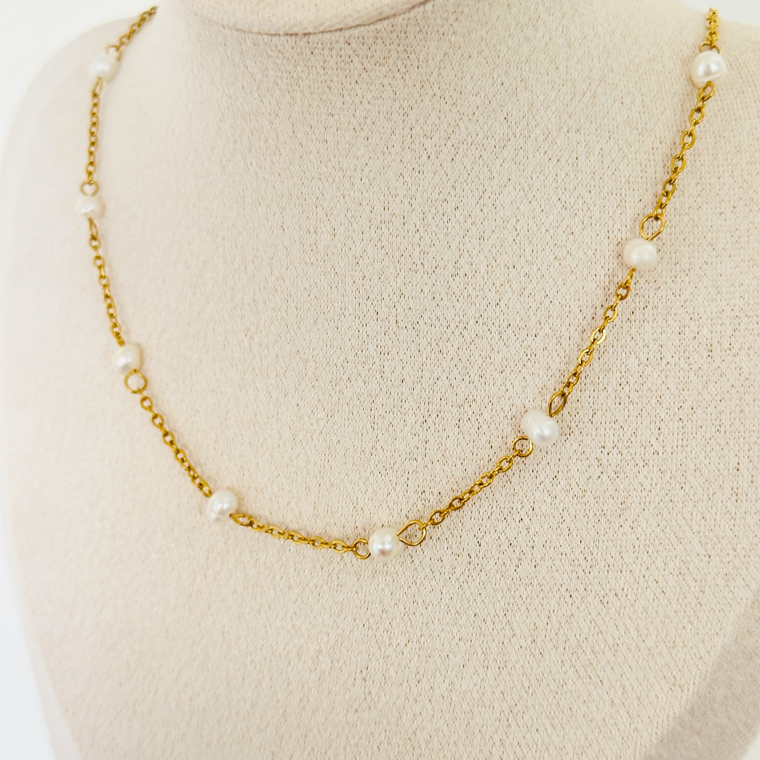 Bia Necklace