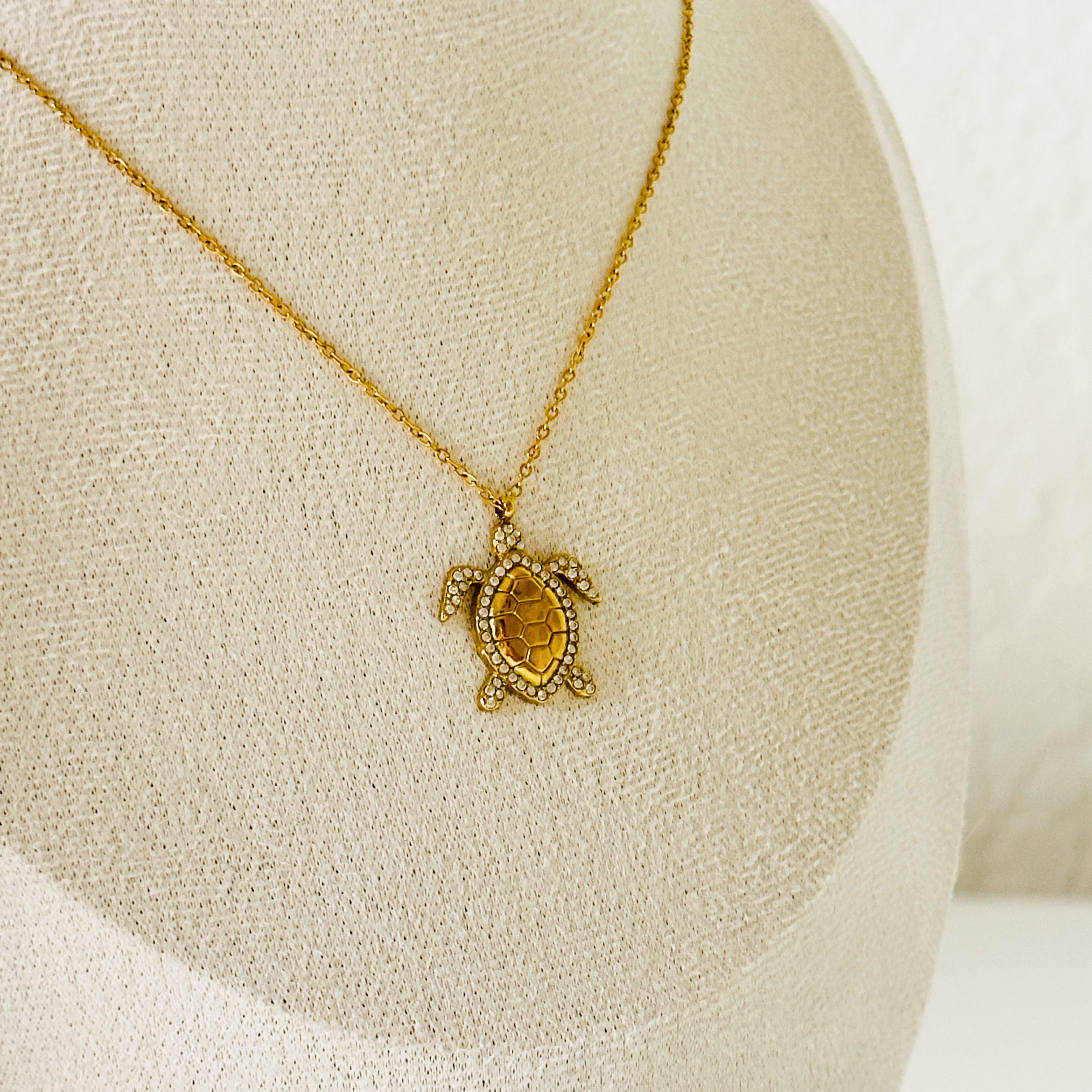 Tortuga Necklace