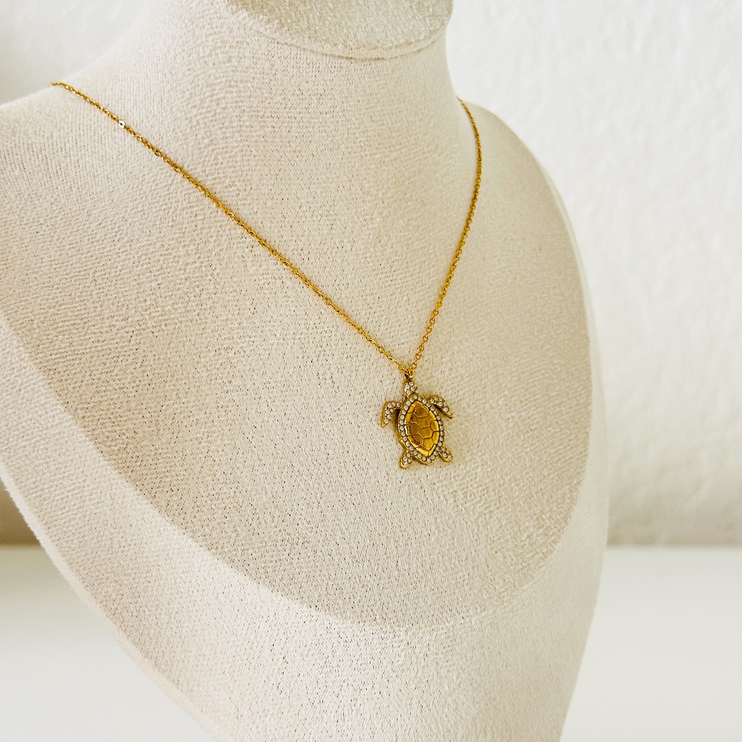 Tortuga Necklace