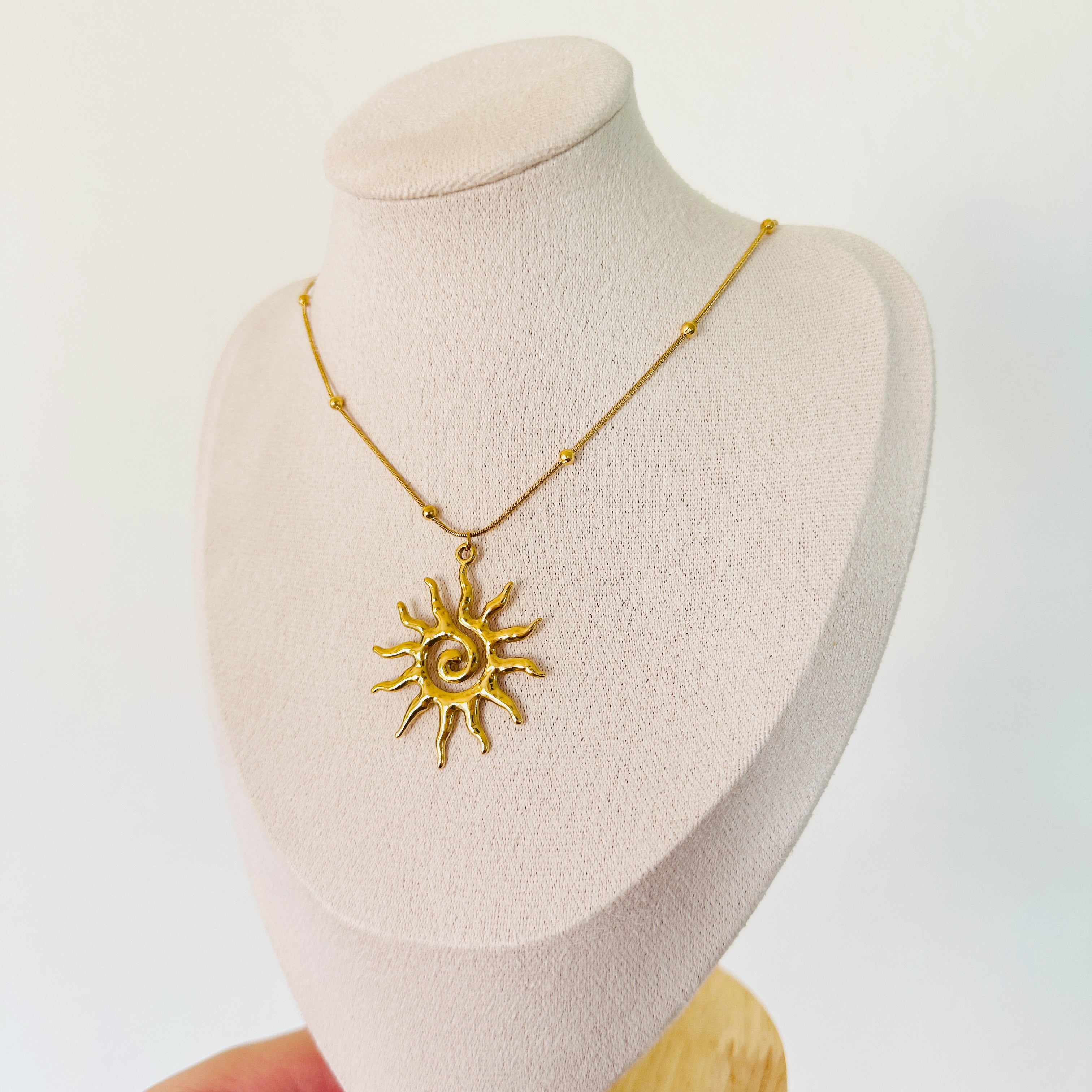 Sunny Necklace