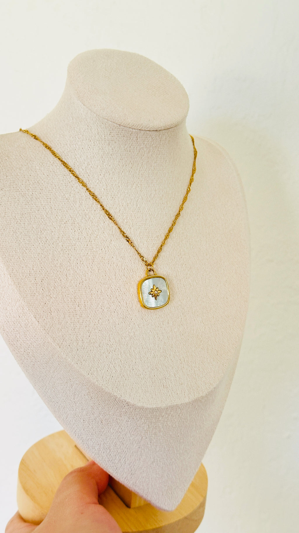 Mina Necklace