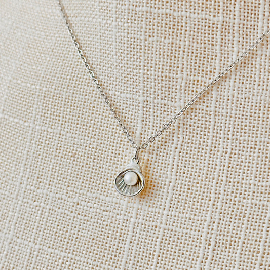 Dainty Shell & Pearl Necklace