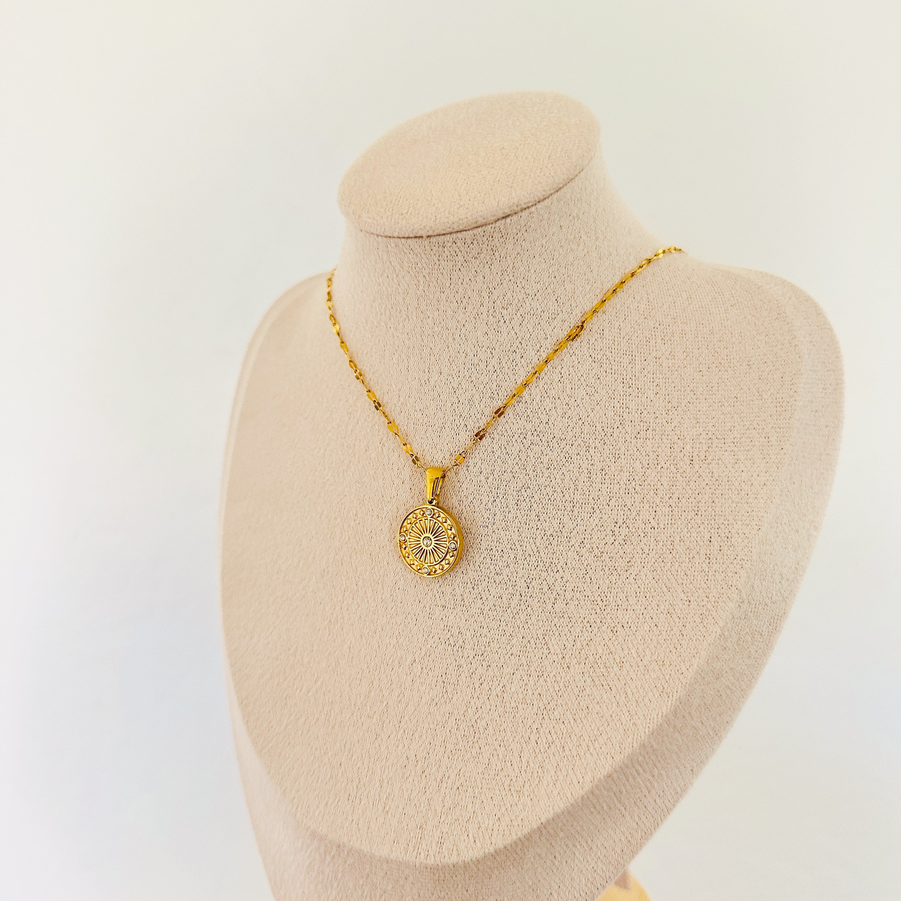 Leila Necklace