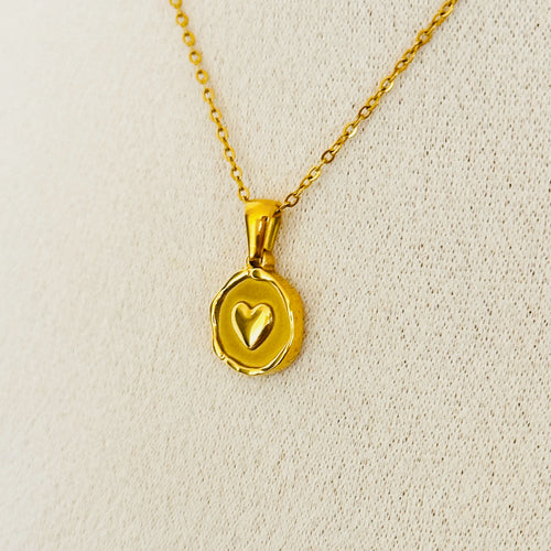 Amor Necklace