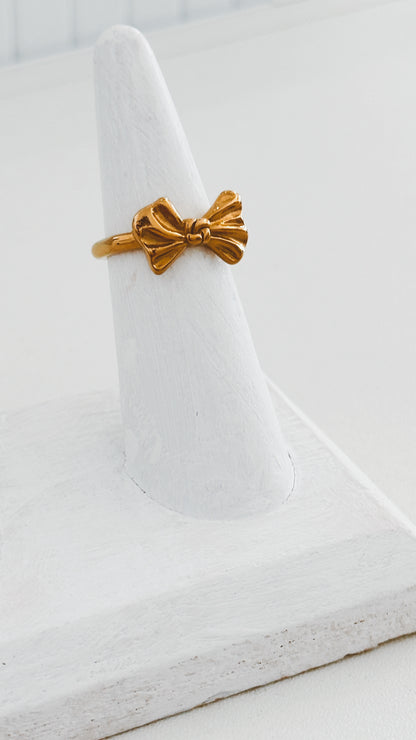 Dainty Bow Ring
