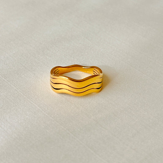 Wavy Tiered Ring