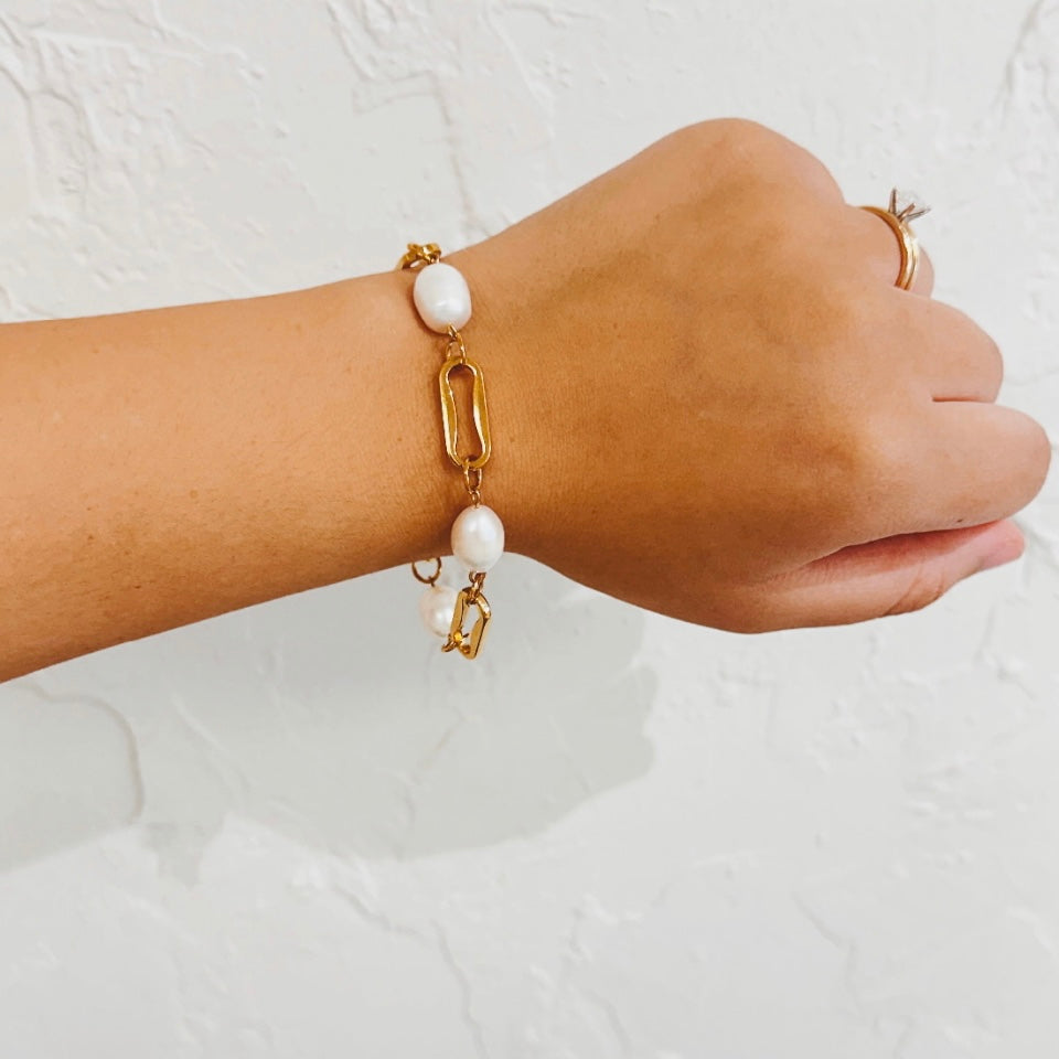Pearl + Chunky Link Bracelet