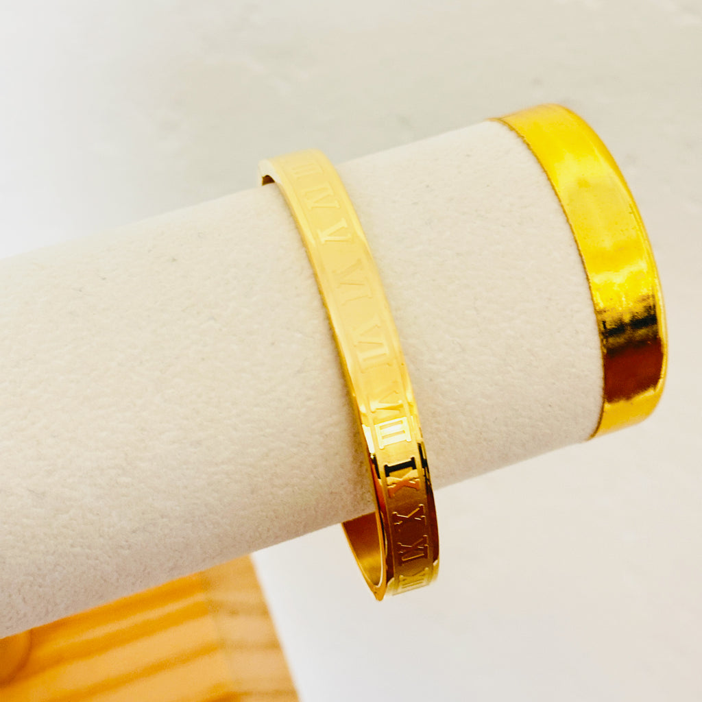Roman Cuff