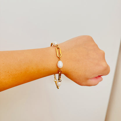 Pearl + Chunky Link Bracelet