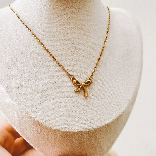 Dainty Bow Necklace | Simple & Elegant