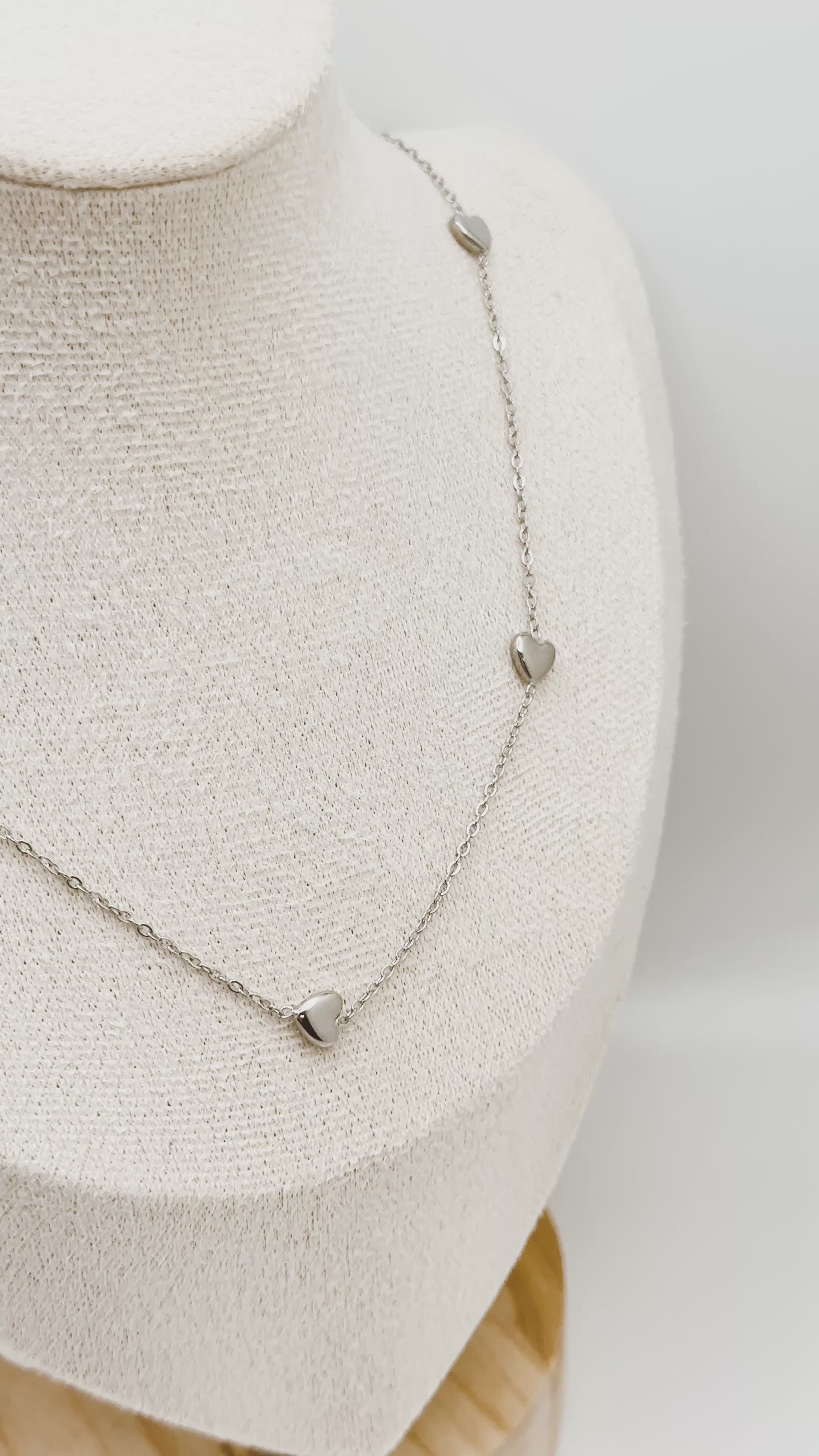 Lola Necklace